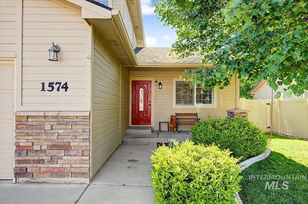 1574 S Glasgow, Nampa, ID 83686 photo 4