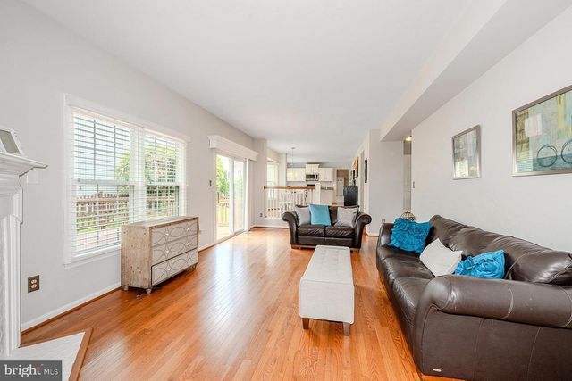 20624 CAMPTOWN CT, Ashburn, VA 20147