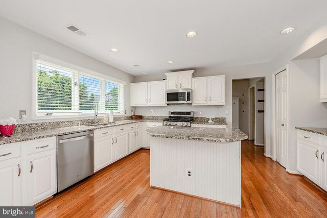 20624 CAMPTOWN CT, Ashburn, VA 20147