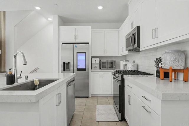 2416 Cascalote Loop, San Diego, CA 92154