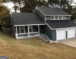 976 Worcester Place NW, Lilburn, GA 30047