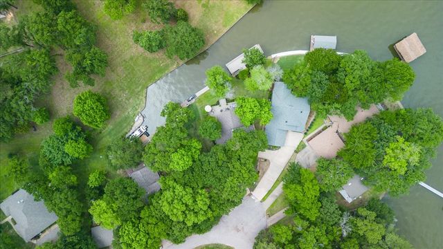 325 Beachside Drive, Trinidad, TX 75163