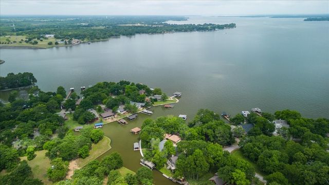 325 Beachside Drive, Trinidad, TX 75163