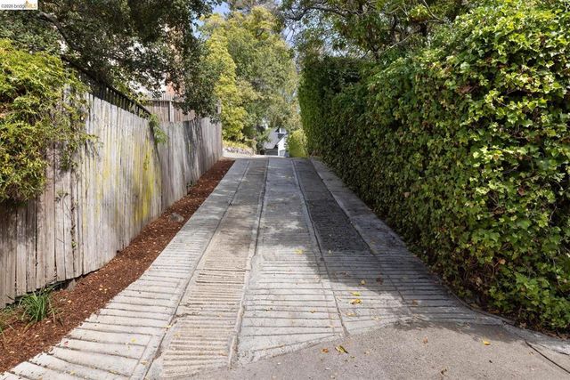 785 San Luis Rd, Berkeley, CA 94707