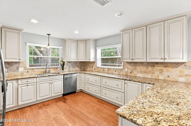 2801 ALVARADO Avenue, Jacksonville, FL 32217