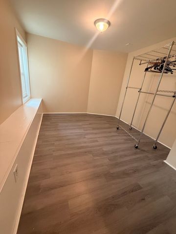 3904 Washington St B, Boston, MA 02131