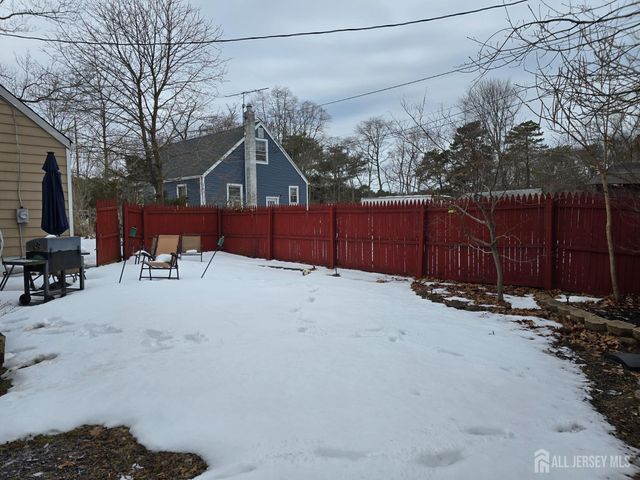 1800 N State Route 18, Old Bridge, NJ 08857