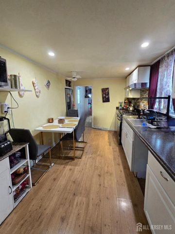 1800 N State Route 18, Old Bridge, NJ 08857