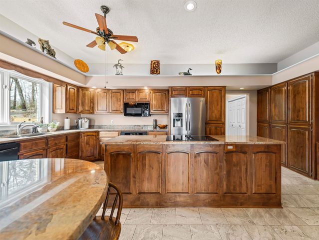 9 Lazo Place, Hot Springs Village, AR 71909