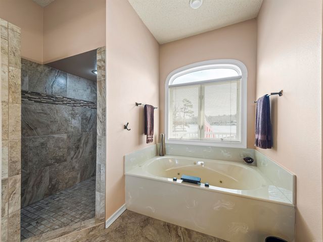 9 Lazo Place, Hot Springs Village, AR 71909