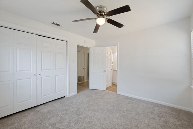 1102 E Lovers Lane, Arlington, TX 76010