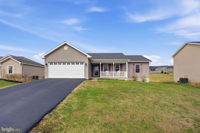 82 LATROBE DR, Martinsburg, WV 25403