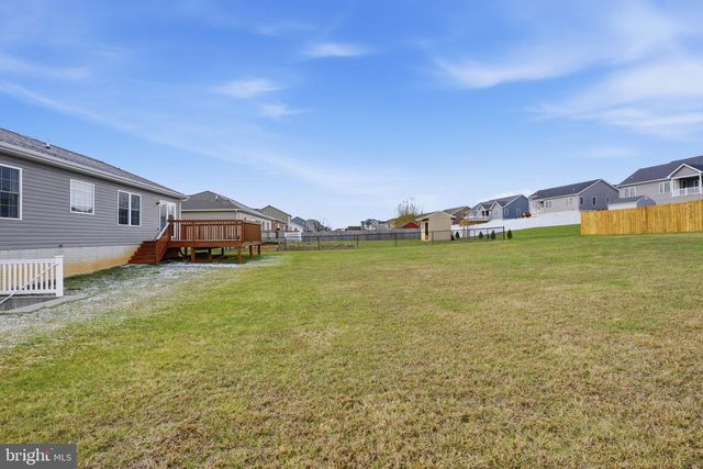 82 LATROBE DR, Martinsburg, WV 25403