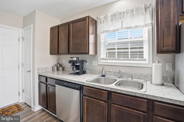 82 LATROBE DR, Martinsburg, WV 25403