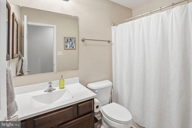 82 LATROBE DR, Martinsburg, WV 25403