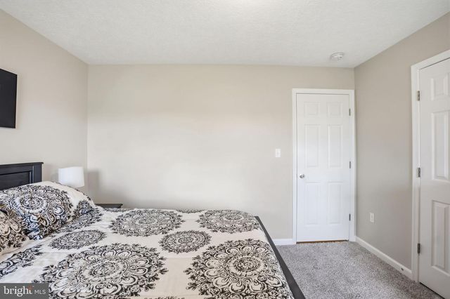 82 LATROBE DR, Martinsburg, WV 25403