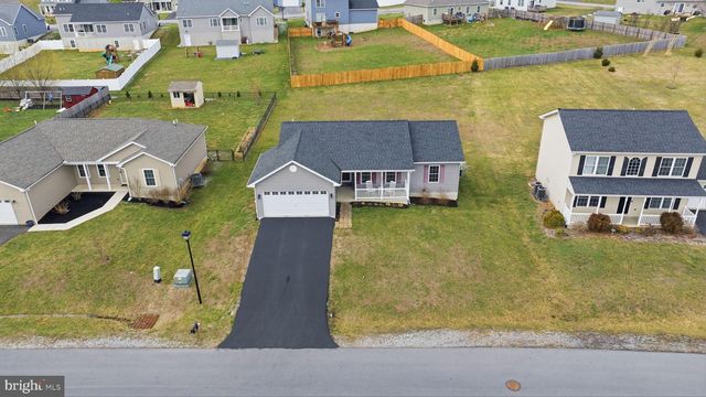 82 LATROBE DR, Martinsburg, WV 25403