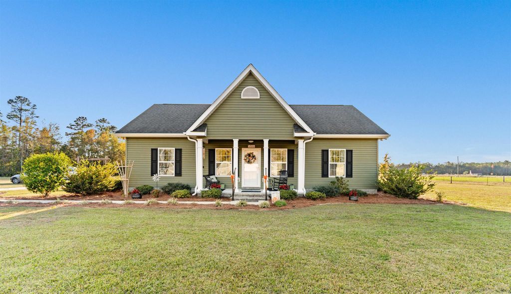 5200 Joyner Swamp Rd., Galivants Ferry, SC 29544 — exterior