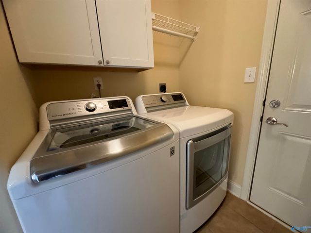 475 East Mossyleaf Drive, Huntsville, AL 35824