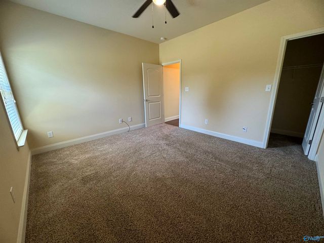 475 East Mossyleaf Drive, Huntsville, AL 35824