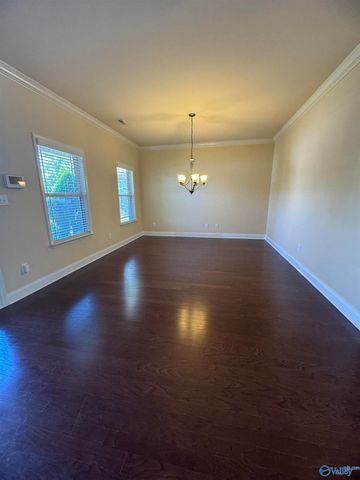 475 East Mossyleaf Drive, Huntsville, AL 35824