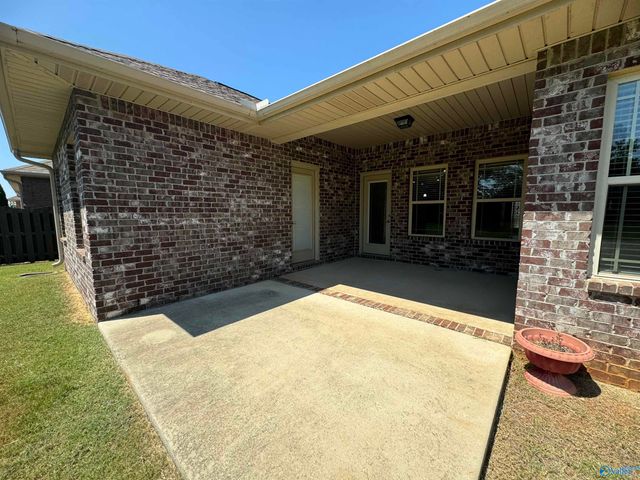 475 East Mossyleaf Drive, Huntsville, AL 35824