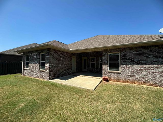 475 East Mossyleaf Drive, Huntsville, AL 35824