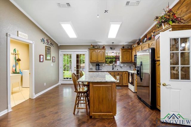 1346 W County Road 481, Henderson, TX 75654
