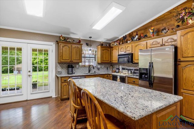1346 W County Road 481, Henderson, TX 75654