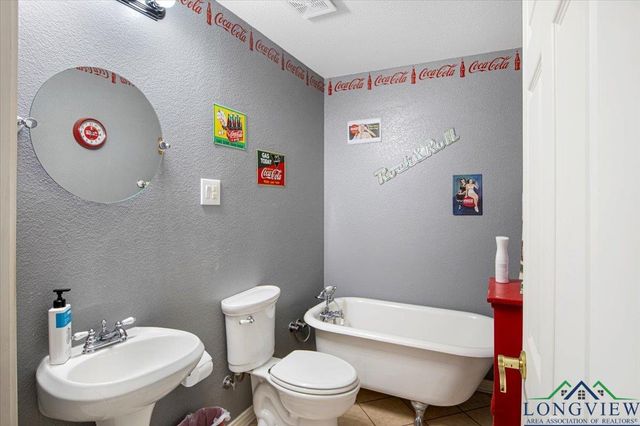 1346 W County Road 481, Henderson, TX 75654