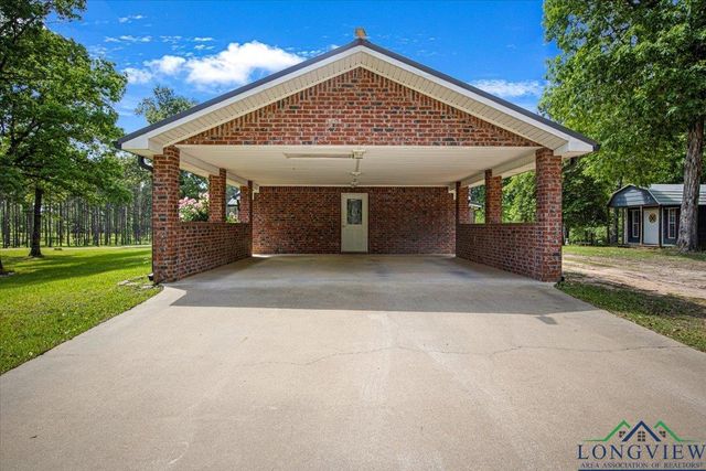 1346 W County Road 481, Henderson, TX 75654