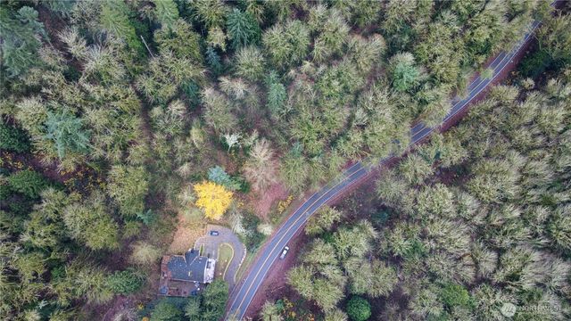 13720 Holmes Point Drive, Kirkland, WA 98034