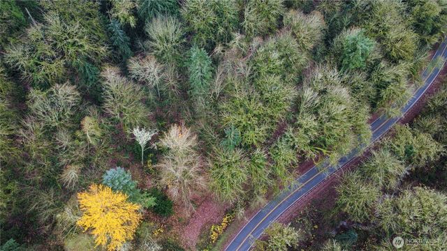 13720 Holmes Point Drive, Kirkland, WA 98034