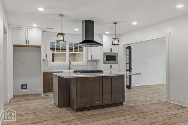 2005 Wood Street, Jonesboro, AR 72401