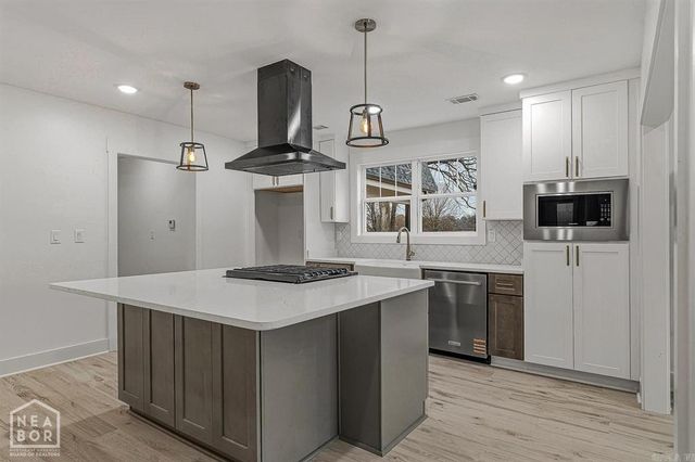 2005 Wood Street, Jonesboro, AR 72401