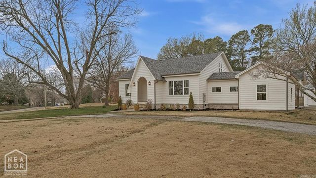 2005 Wood Street, Jonesboro, AR 72401