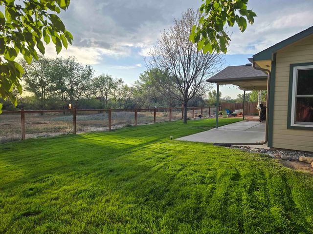801 Cresthaven Drive, Fruita, CO 81521