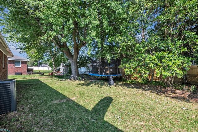 2538 Heutte DR, Norfolk, VA 23508