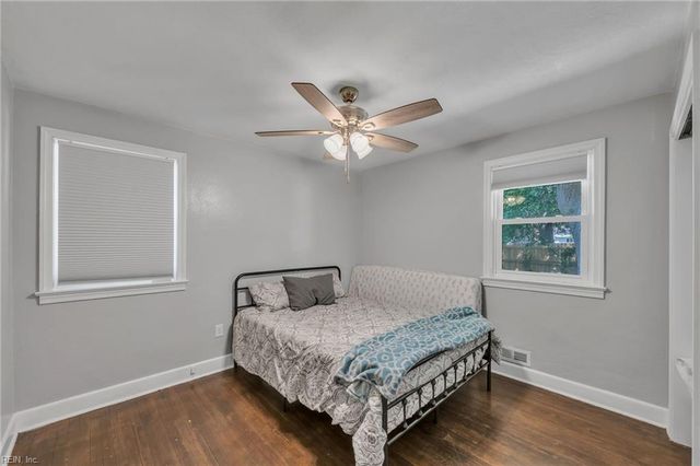 2538 Heutte DR, Norfolk, VA 23508