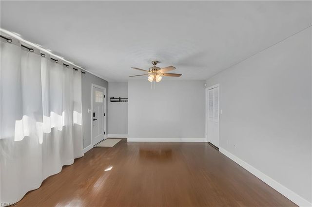 2538 Heutte DR, Norfolk, VA 23508