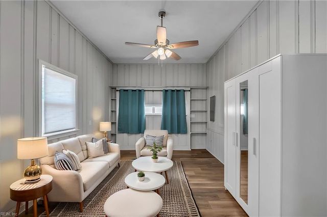 2538 Heutte DR, Norfolk, VA 23508