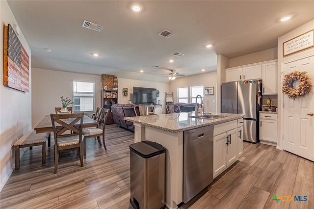 2306 Aylesbury Drive, Copperas Cove, TX 76522
