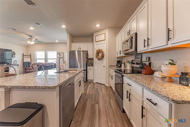 2306 Aylesbury Drive, Copperas Cove, TX 76522