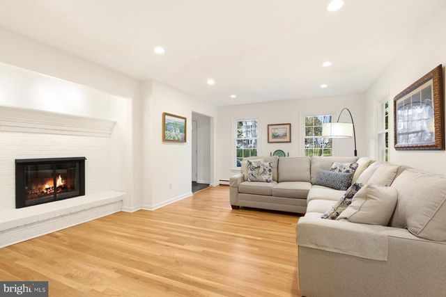 1141 MAINSAIL DR, Annapolis, MD 21403