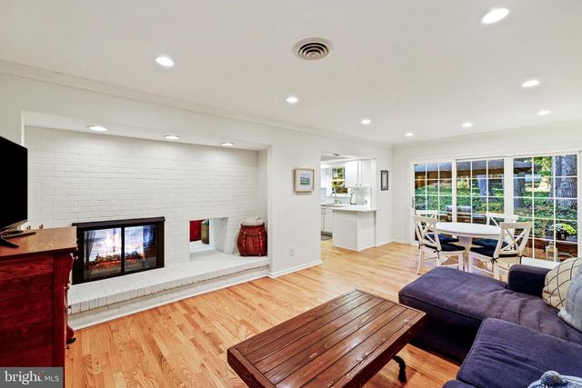 1141 MAINSAIL DR, Annapolis, MD 21403