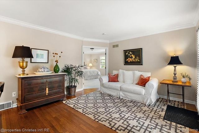 16051 Amherst Avenue, Beverly Hills, MI 48025