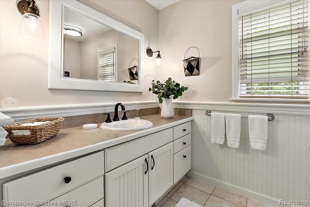 16051 Amherst Avenue, Beverly Hills, MI 48025