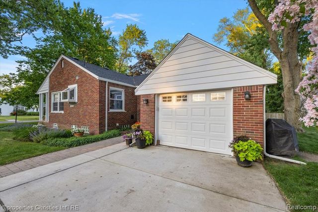 16051 Amherst Avenue, Beverly Hills, MI 48025
