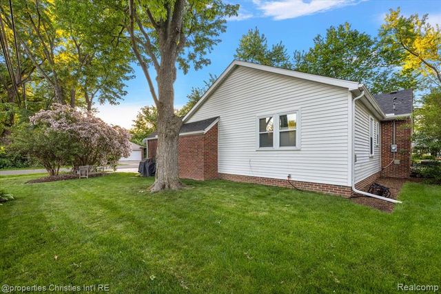 16051 Amherst Avenue, Beverly Hills, MI 48025