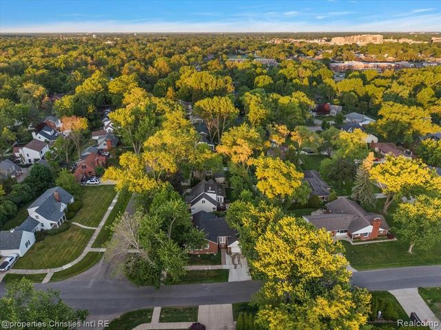 16051 Amherst Avenue, Beverly Hills, MI 48025